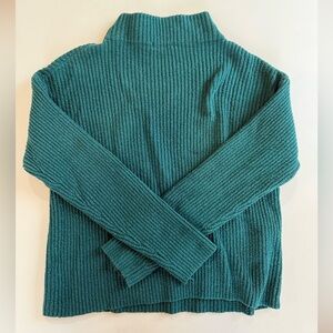 Emerald Ribbed Turtleneck Sweater